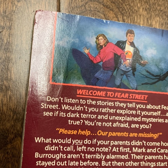 Vtg 1990 R.L. Stine Fear Street Missing Archway Paperback Book - Picture 9 of 10